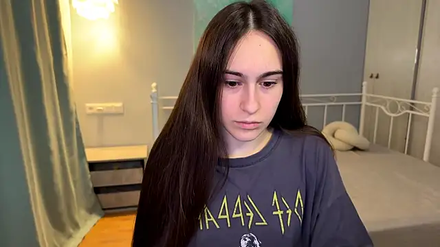 Snapshot of AliceKolltt chatting on 11, 7, 2026 AliceKolltt online show from 11, 7, 2026