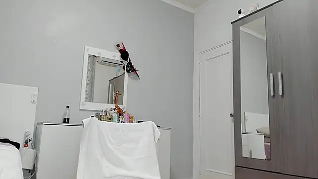 Snapshot of anisialuna_ chatting on 13, 3, 2025 anisialuna online show from 13, 3, 2025