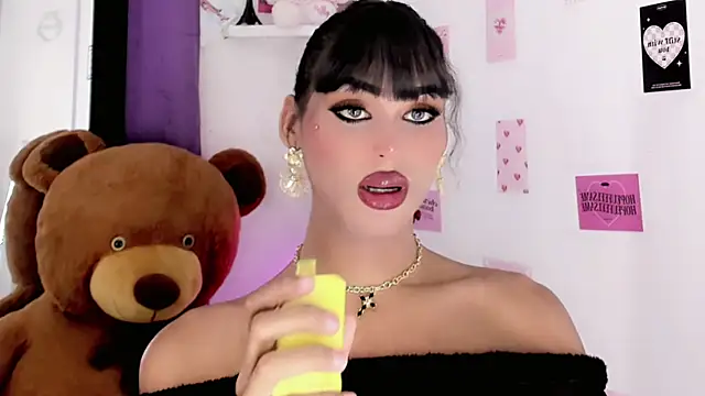 Snapshot of amal_baddell chatting on 8, 5, 2026 amal baddell online show from 8, 5, 2026