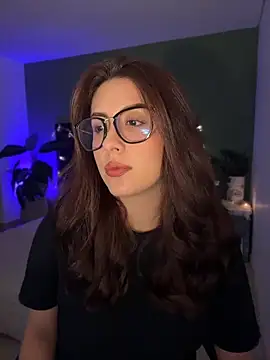 EmaSaenz online show from 21, 4, 2026