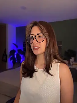 Snapshot of EmaSaenz chatting on 1, 6, 2026 EmaSaenz online show from 1, 6, 2026