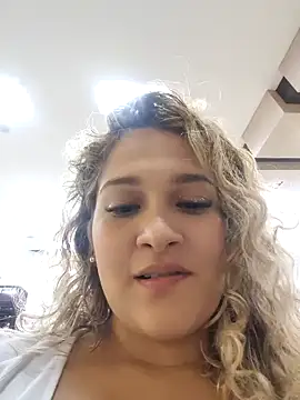 Sara smiiith211 online show from 8, 1, 2025