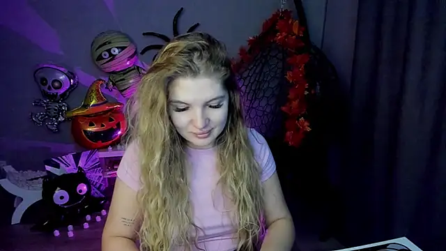 lily williamss online show from 27, 10, 2025