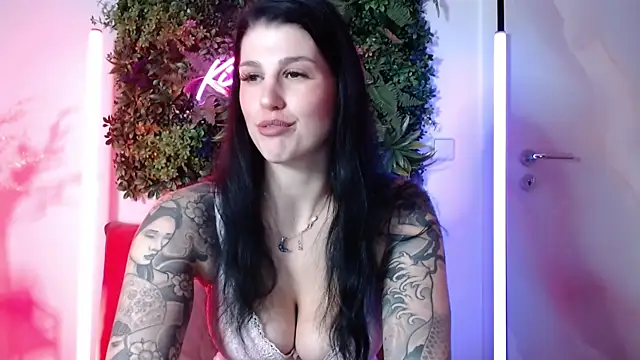 Snapshot of KiraKane1 chatting on 14, 1, 2025 KiraKane1 online show from 14, 1, 2025