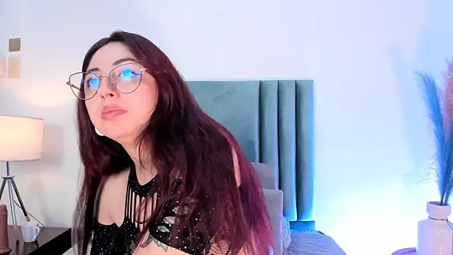 Snapshot of Emilywatsonn chatting on 9, 2, 2025 Emilywatsonn online show from 9, 2, 2025
