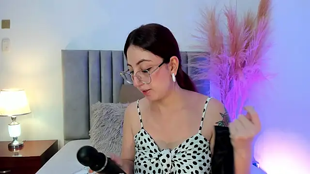 Snapshot of Emilywatsonn chatting on 10, 2, 2025 Emilywatsonn online show from 10, 2, 2025