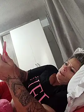 Snapshot of marcialoira chatting on 15, 1, 2025 marcialoira online show from 15, 1, 2025