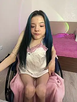 MiniSophiaa online show from 29, 3, 2026