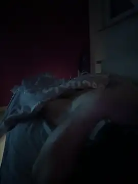 Bennyben8604 online show from 28, 1, 2025