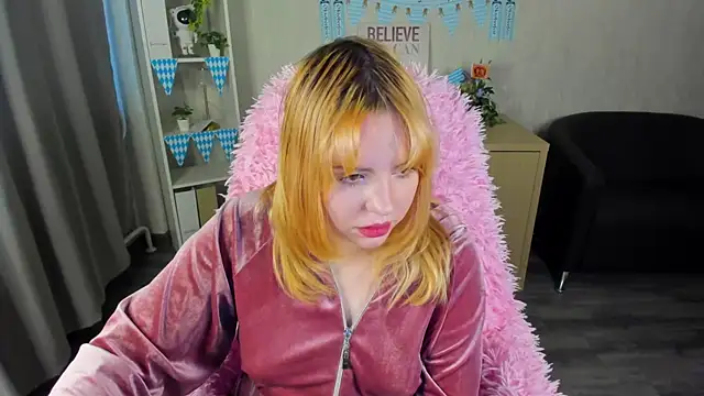 Stacy Luv online show from 15, 10, 2025