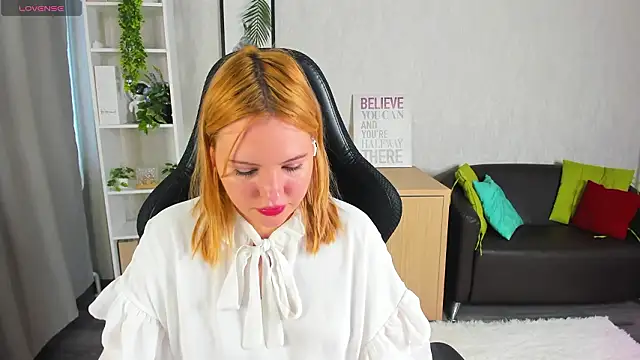 Stacy Luv online show from 14, 2, 2026