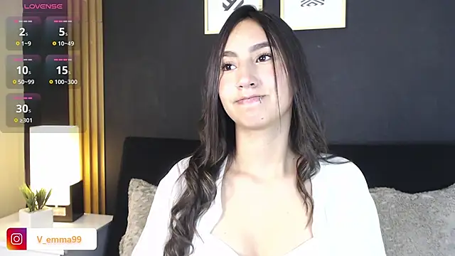 Snapshot of _Emma_Valka chatting on 7, 12, 2024 Emma Valka online show from 7, 12, 2024
