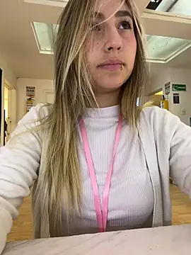 Snapshot of _Emma_Valka chatting on 15, 1, 2025 Emma Valka online show from 15, 1, 2025