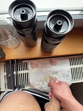 Snapshot of Siggidc2n chatting on 11, 3, 2026 Siggidc2n online show from 11, 3, 2026