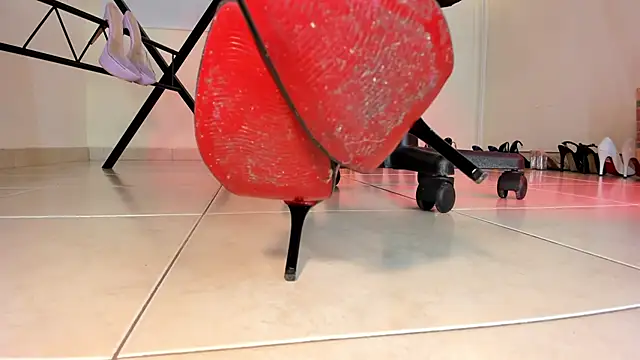 Kimmroggerr online show from 10, 2, 2025