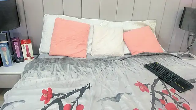 Kendaal Doshi online show from 26, 10, 2025