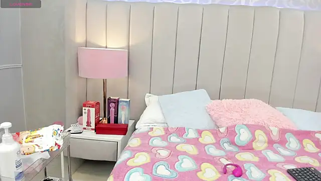 Kendaal Doshi online show from 19, 12, 2025