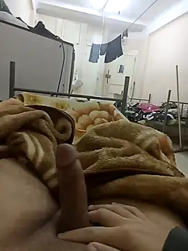 Hot Boy 2004 online show from 8, 2, 2025