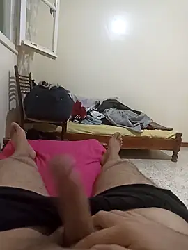 Hot Boy 2004 online show from 21, 9, 2025