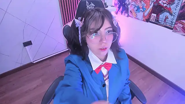 Snapshot of Purplee_Baby chatting on 23, 2, 2025 Purplee Baby online show from 23, 2, 2025