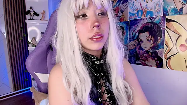 Snapshot of Purplee_Baby chatting on 19, 10, 2025 Purplee Baby online show from 19, 10, 2025