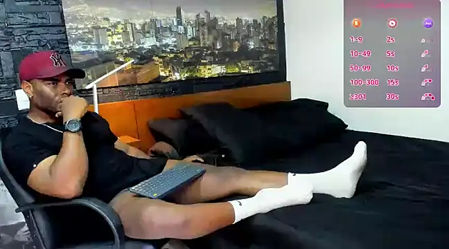 Snapshot of thomas_santtos1 chatting on 24, 1, 2025 thomas santtos1 online show from 24, 1, 2025
