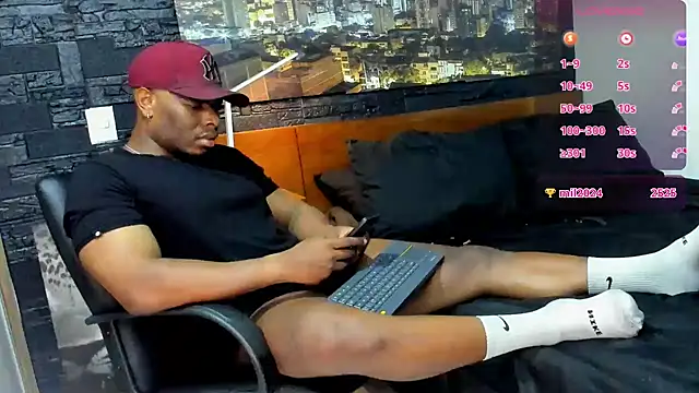 Snapshot of thomas_santtos1 chatting on 31, 1, 2025 thomas santtos1 online show from 31, 1, 2025
