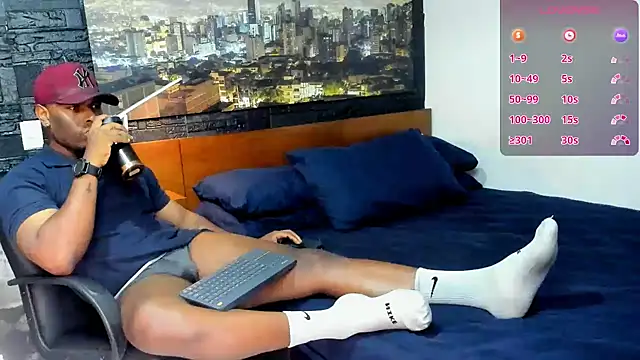 Snapshot of thomas_santtos1 chatting on 14, 2, 2025 thomas santtos1 online show from 14, 2, 2025