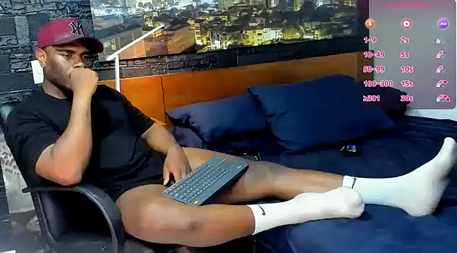 Snapshot of thomas_santtos1 chatting on 19, 2, 2025 thomas santtos1 online show from 19, 2, 2025