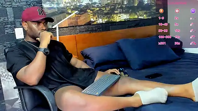 Snapshot of thomas_santtos1 chatting on 2, 3, 2025 thomas santtos1 online show from 2, 3, 2025