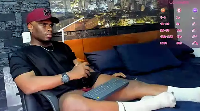 Snapshot of thomas_santtos1 chatting on 18, 3, 2025 thomas santtos1 online show from 18, 3, 2025