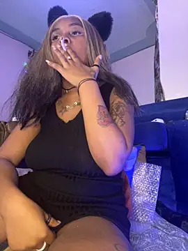 Cherrytowild online show from 23, 10, 2025