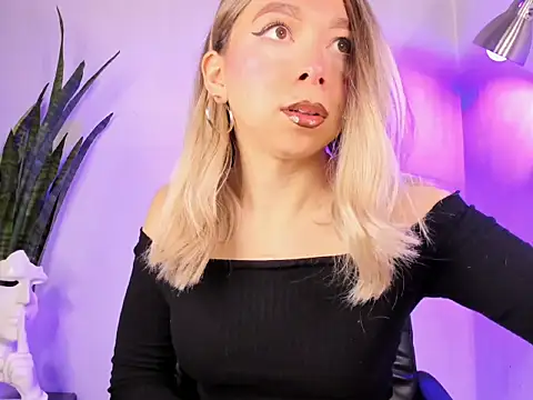 victoria qq online show from 4, 11, 2025