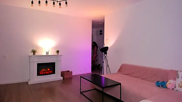 AnysaSmith online show from 9, 3, 2026