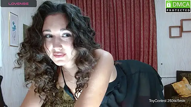 Snapshot of Linda_Ernestine chatting on 15, 11, 2025 Linda Ernestine online show from 15, 11, 2025