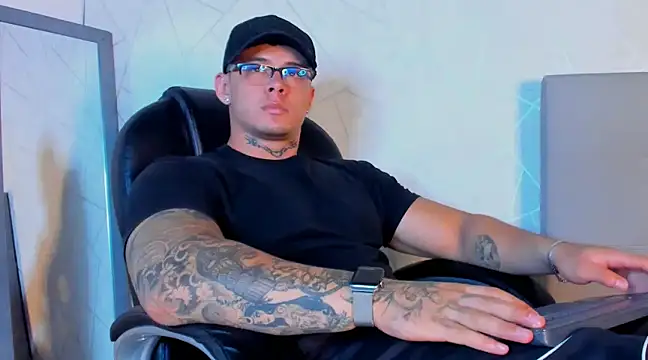 NoahhBrown online show from 6, 2, 2025