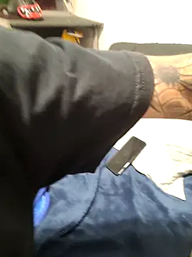 LongDickZee562 online show from 19, 10, 2025