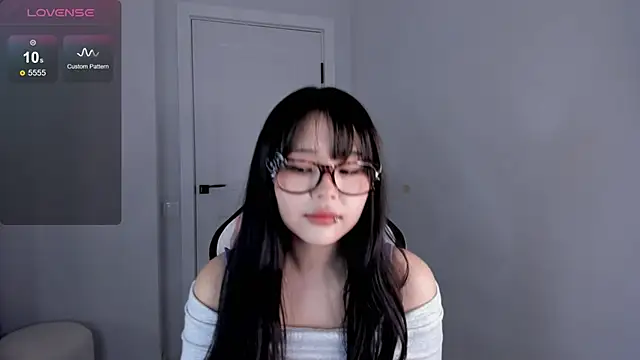 hee young11 online show from 1, 10, 2025