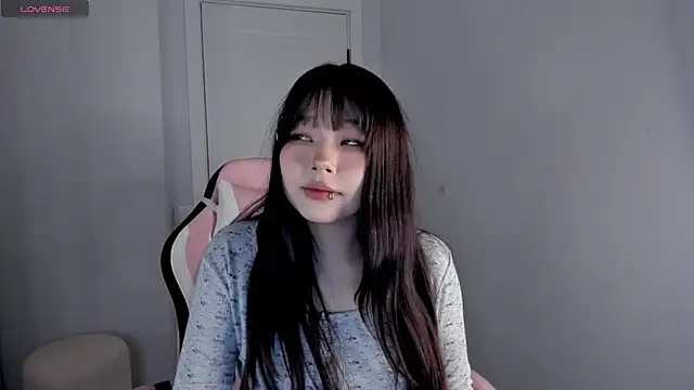 hee young11 online show from 20, 10, 2025