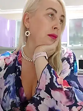 Snapshot of HotJanet chatting on 28, 1, 2025 HotJanet online show from 28, 1, 2025
