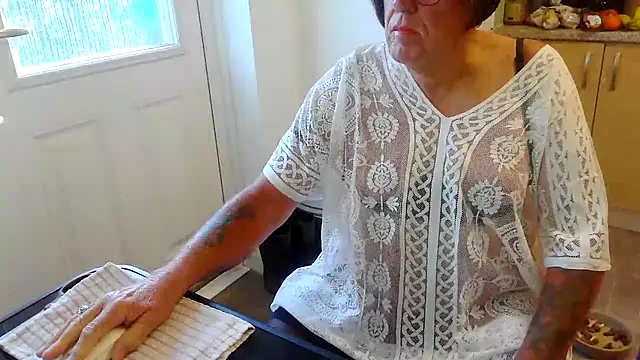 Snapshot of samanthasissieuk chatting on 10, 6, 2026 samanthasissieuk online show from 10, 6, 2026