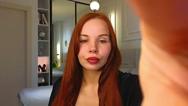 Snapshot of Lina-hill chatting on 2, 5, 2026 Lina-hill online show from 2, 5, 2026