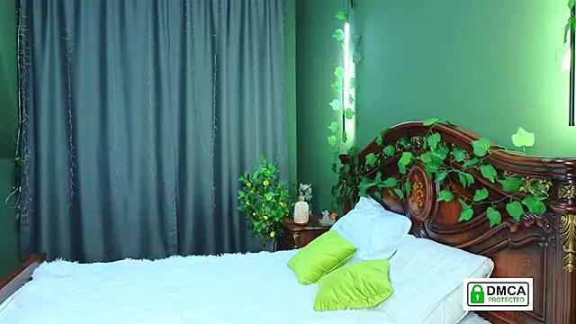 Snapshot of Charlotte_wow chatting on 11, 3, 2025 Charlotte wow online show from 11, 3, 2025