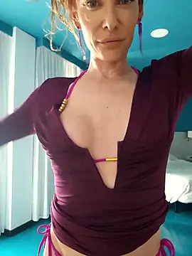 Snapshot of Luna_Kitanna chatting on 25, 4, 2026 Luna Kitanna online show from 25, 4, 2026