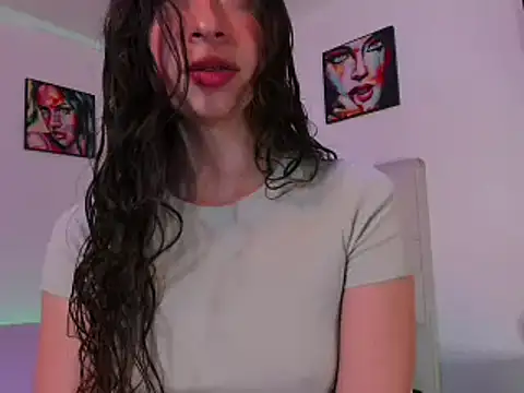 Snapshot of tierra_n chatting on 15, 11, 2025 tierra n online show from 15, 11, 2025