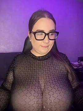 Snapshot of GabiBoobs chatting on 4, 6, 2026 GabiBoobs online show from 4, 6, 2026