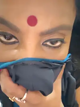 Snapshot of YR-SHIVANI chatting on 24, 4, 2026 YR-SHIVANI online show from 24, 4, 2026