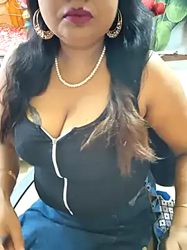 Snapshot of YR-SHIVANI chatting on 10, 5, 2026 YR-SHIVANI online show from 10, 5, 2026