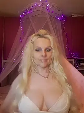 Snapshot of Angeldevilus chatting on 11, 6, 2026 Angeldevilus online show from 11, 6, 2026