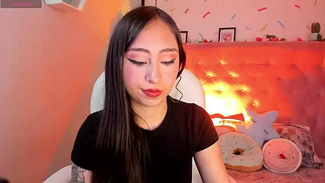 Snapshot of _cloe_martinez chatting on 31, 1, 2025 cloe martinez online show from 31, 1, 2025